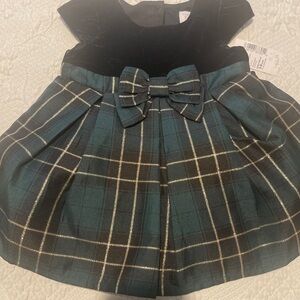 The Children’s Place Black and Dark Green Sparkle Plaid Dress Sz 3/6M